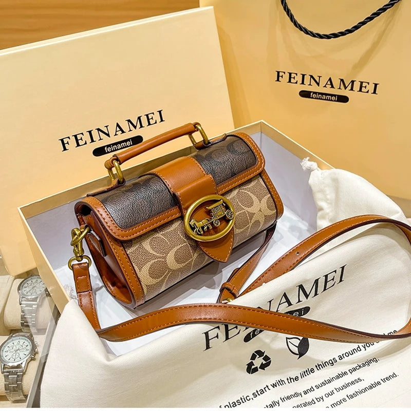 minimalist and fashionable small handbag