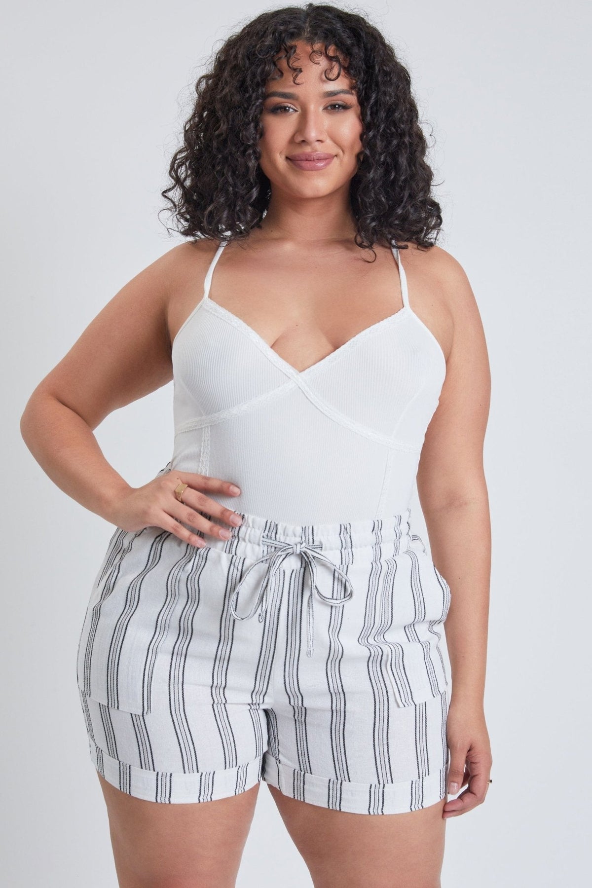 Women Plus Size Drawstring Waistband Linen Shorts With Porkchop Pockets