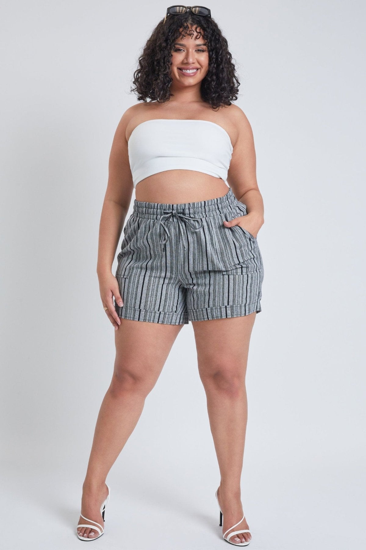 Women Plus Size Drawstring Waistband Linen Shorts With Porkchop Pockets