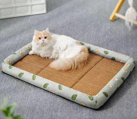 ChillPaws™ - The Ultimate Pet Ice Pad Mat for Cool Comfort!