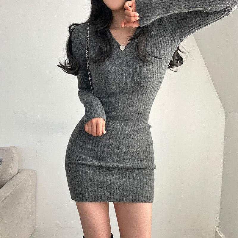 Women's V-Neck Bodycon Mini Dress - Slim Fit Long Sleeve Casual Dress