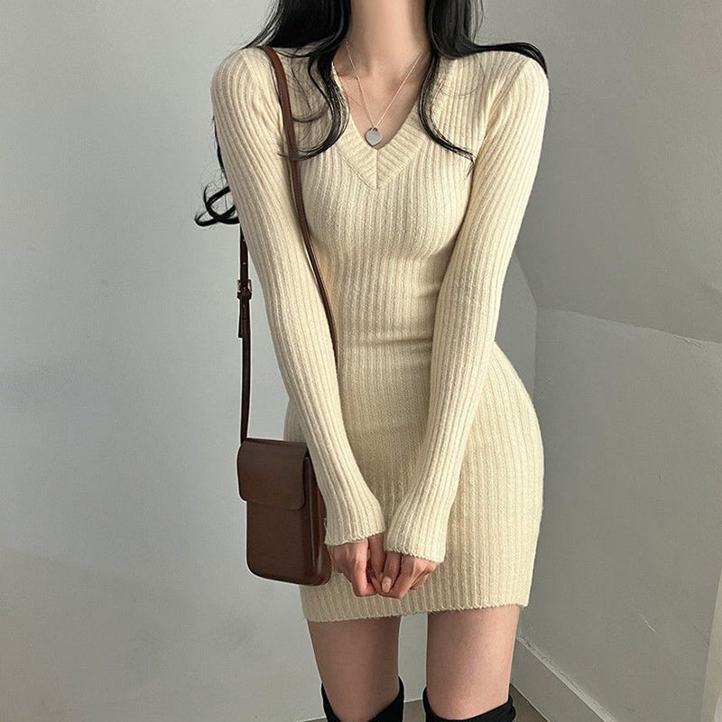 Women's V-Neck Bodycon Mini Dress - Slim Fit Long Sleeve Casual Dress