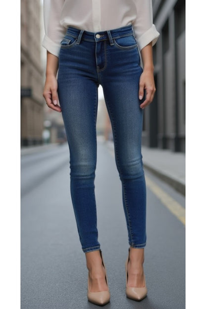 Judy Blue Full Size Run Mid-Rise Waist Skinny Jeans with Thermal Lining