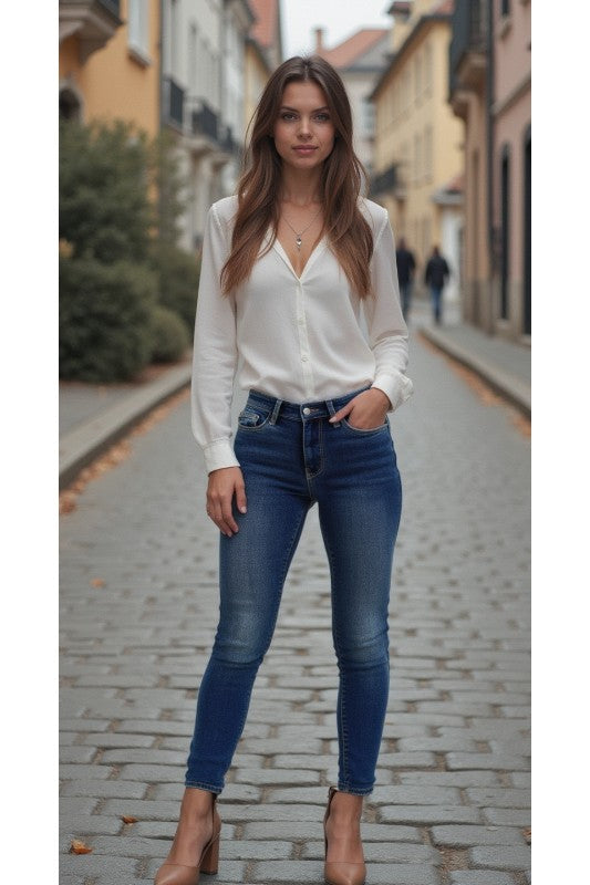 Judy Blue Full Size Run Mid-Rise Waist Skinny Jeans with Thermal Lining