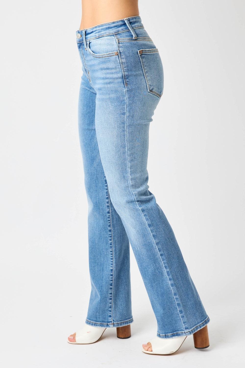 Judy Blue Full Size Mid-Rise Waist Straight Jeans - Hatuti